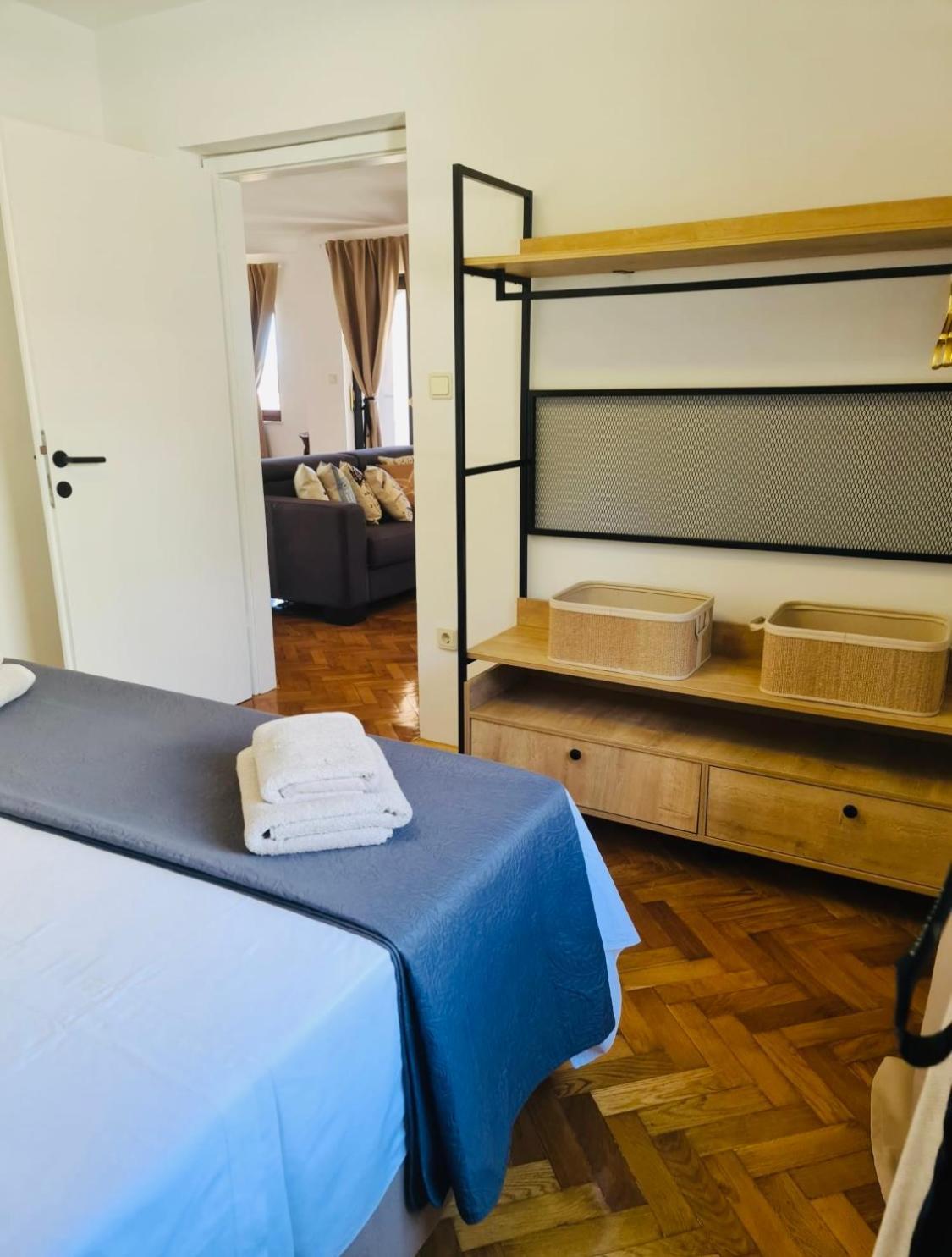 Mia Okrug Gornji